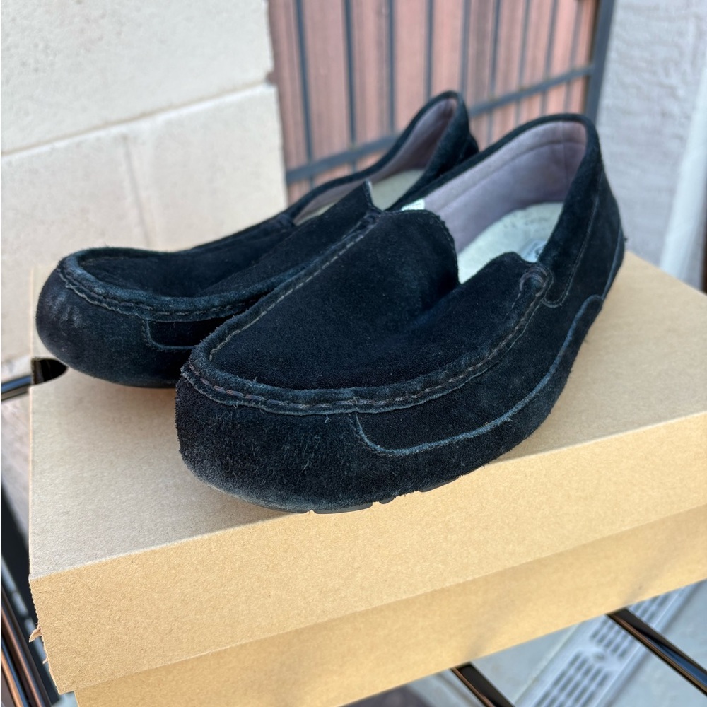 UGG Alder Shearling Lined Suede Slipper (Men)